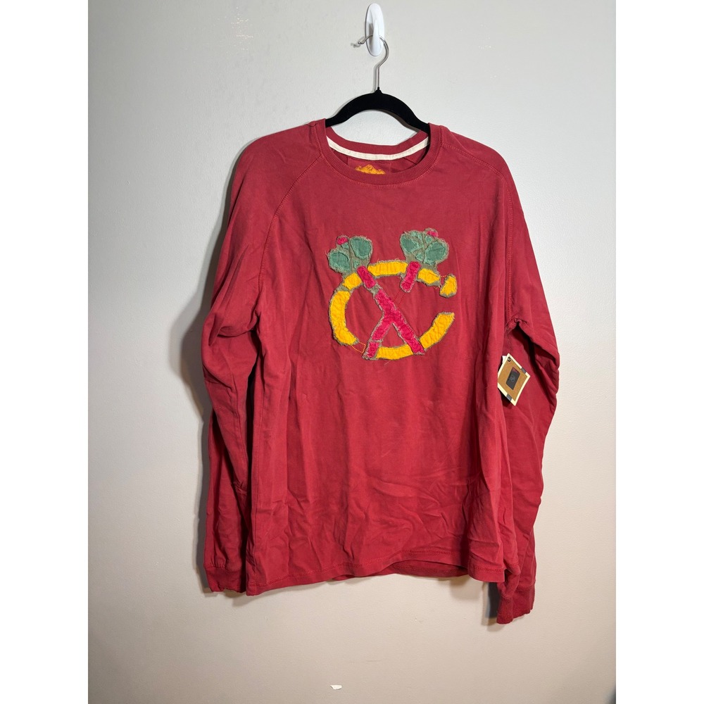 Red Jacket Chicago Blackhawks NHL Long Sleeve Shirt Mens XL Red‎ Distressed Logo